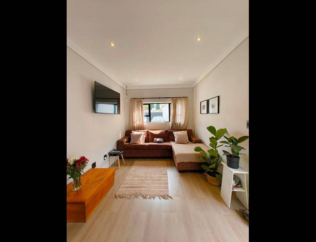 2 BEDROOM PROPERTY TO RENT IN MENLO PARK